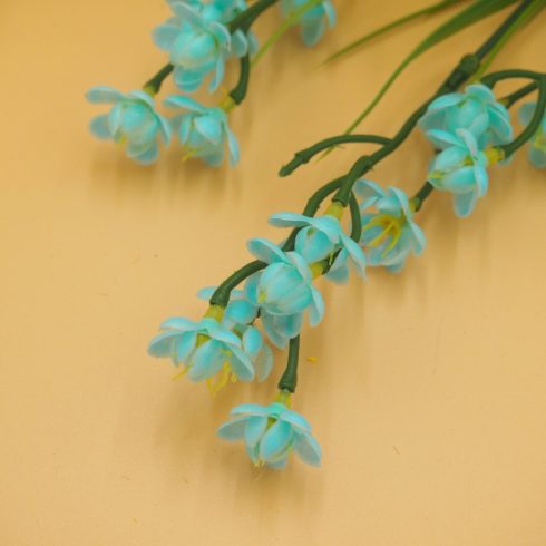 Művirágos - füves műzöld