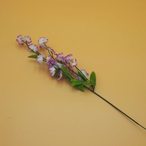 Rezgő szál - kevesebb virágú