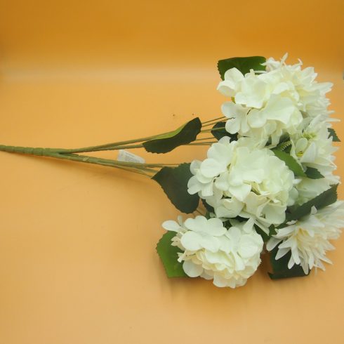 Dália-hortenzia csokor