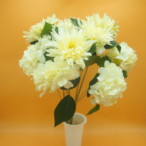 Dália-hortenzia csokor