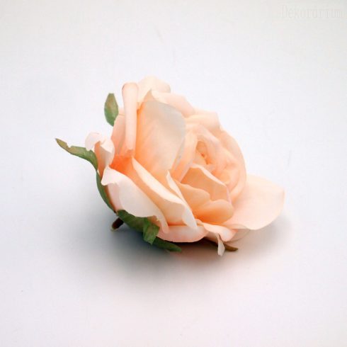 Nyílott rózsafej - extra