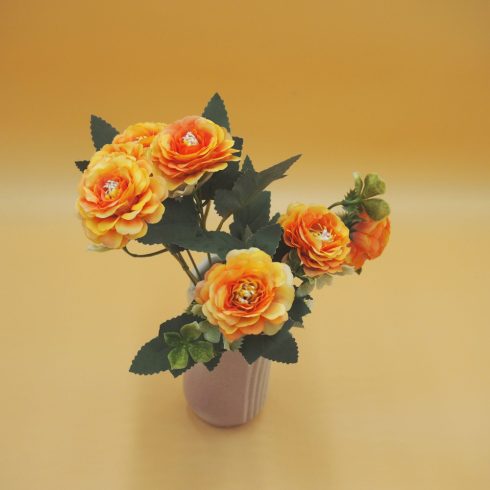 Kisfejű rózsacsokor