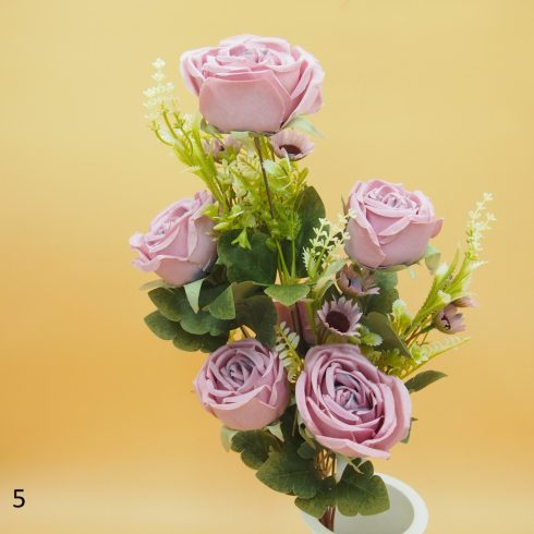 Hosszúkás rózsacsokor