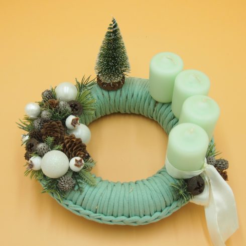 Adventi asztaldísz 3