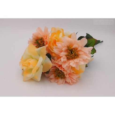 Nagy rózsa és dália csokor